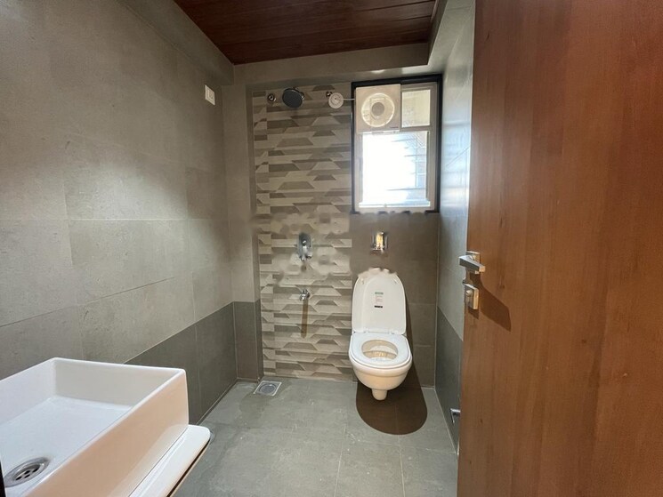 Bathroom, vertical-oriana 2 Bedroom 1055 Sq.Ft. Apartment In Keshav Nagar Pune 8018036