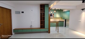 Room in 3 BHK Apartment at Arvind Skylands, Jakkuru – for Rent
