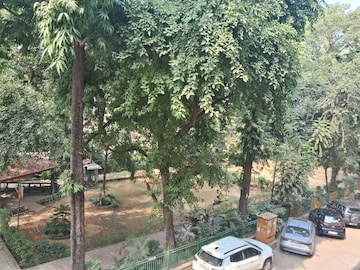 3 BHK Builder Floor – Garden View at Kalkaji - for Rent