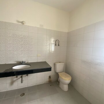 Bathroom in 3.5 BHK Villa at BPTP Parklands Villa, Sector 88 – for Sale