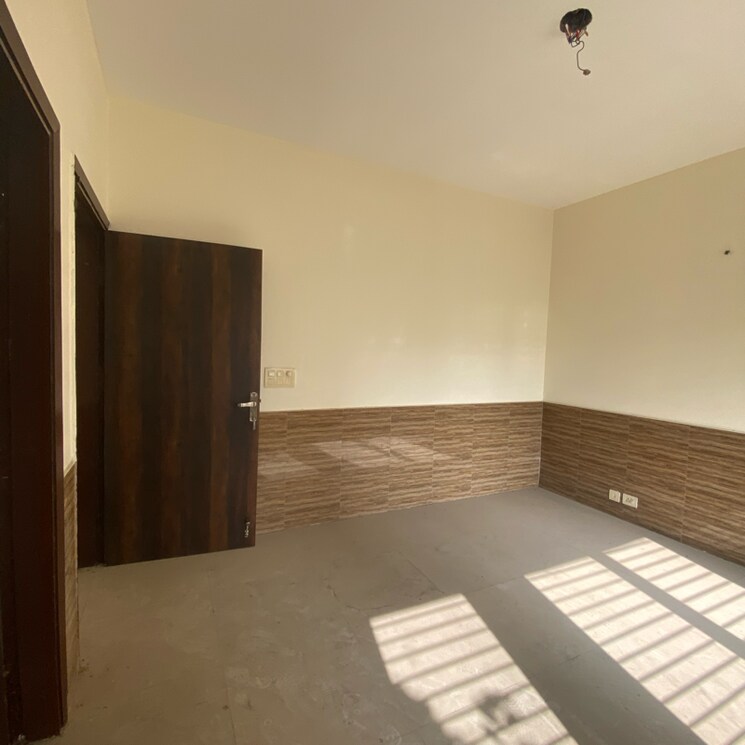 Bedroom, bptp-parklands-villa 3.5 Bedroom 350 Sq.Yd. Villa In Sector 88 Faridabad 8018413
