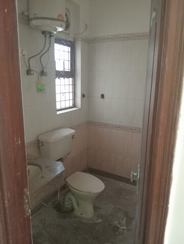 Bathroom in 3 BHK Builder Floor at Sector 23 – for Rent