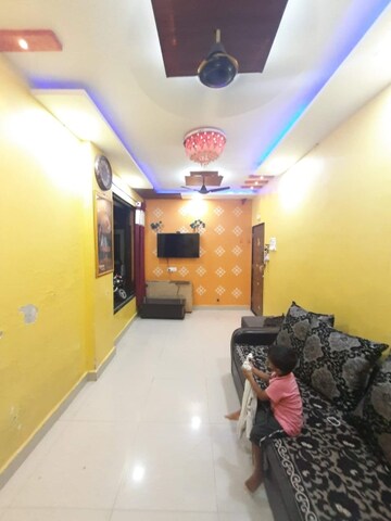 Master Bedroom in 2 BHK Apartment at Thane West – for Rent
