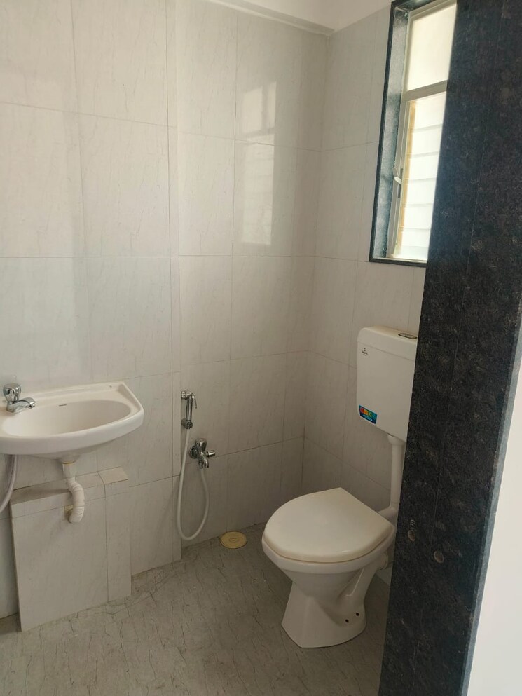 Bathroom, vednirmitee-tanish 2 Bedroom 740 Sq.Ft. Apartment In Undri Pune 8018498