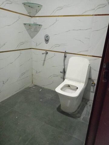 Bathroom in 1 BHK Builder Floor at Ansal Sushant Lok I, Sector 43 – for Rent