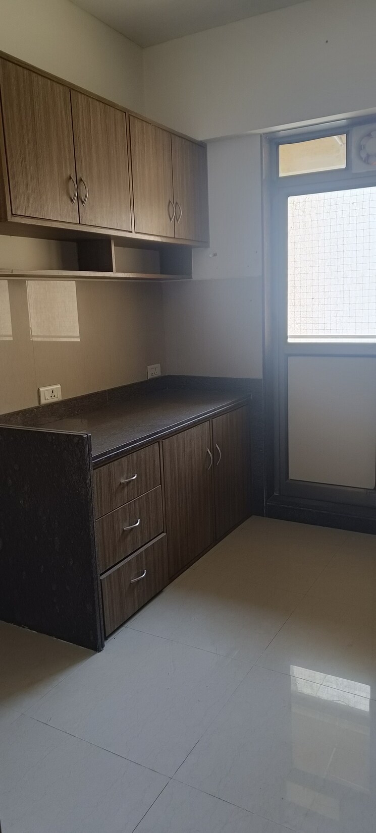 Kitchen, cuffe parade 4 Bedroom 2000 Sq.Ft. Apartment In Cuffe Parade Mumbai 8018580