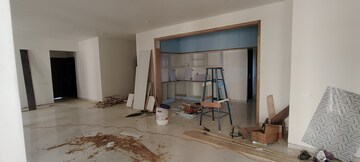 Room in 3 BHK Apartment at Century Breeze, Jakkuru – for Rent