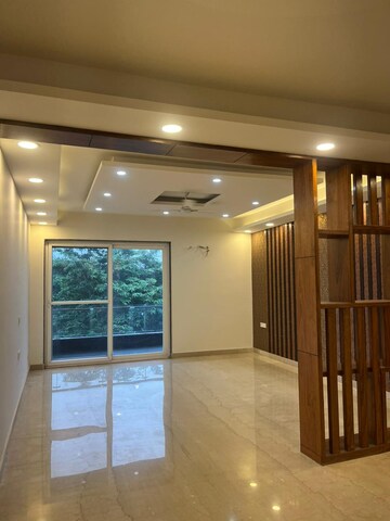 Room in 3 BHK Builder Floor at Sector 23 – for Rent
