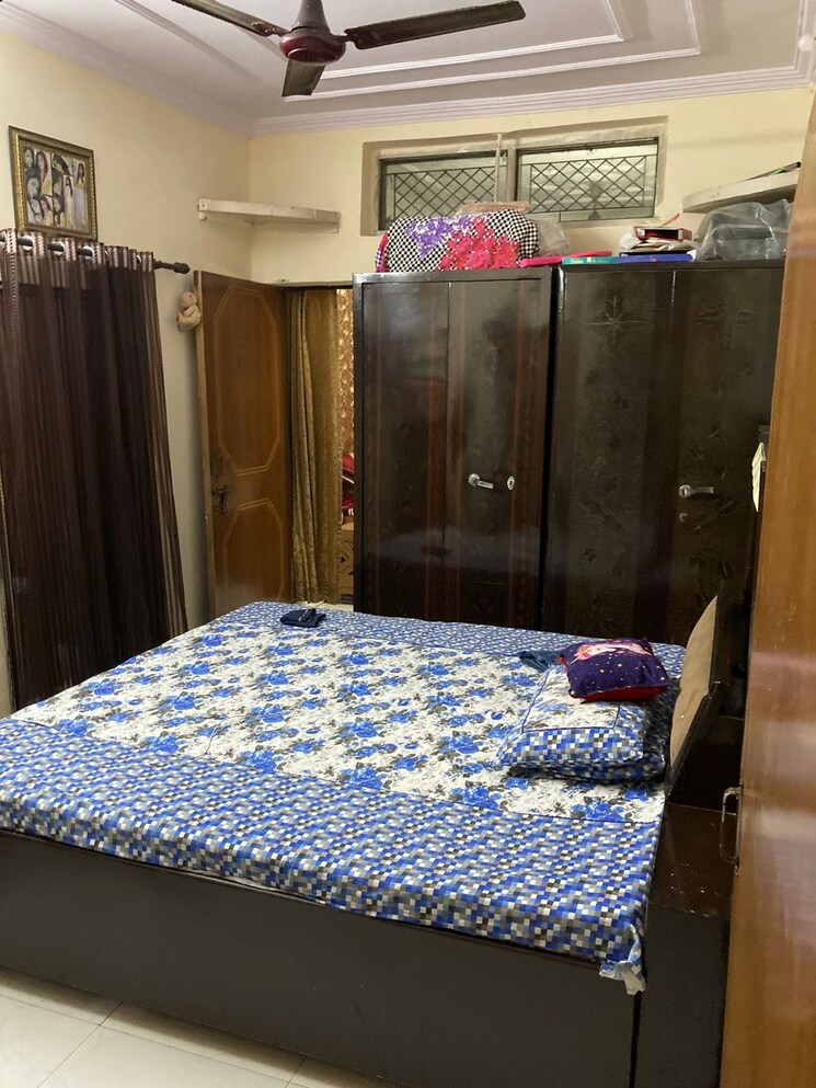Bedroom, dilshad garden 4 Bedroom 1100 Sq.Ft. Builder Floor In Dilshad Garden Delhi 8018608