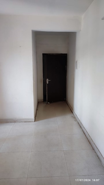 1 BHK Apartment For Resale in Signature Orchard Avenue 2 Sector 93 Gurgaon  8018634