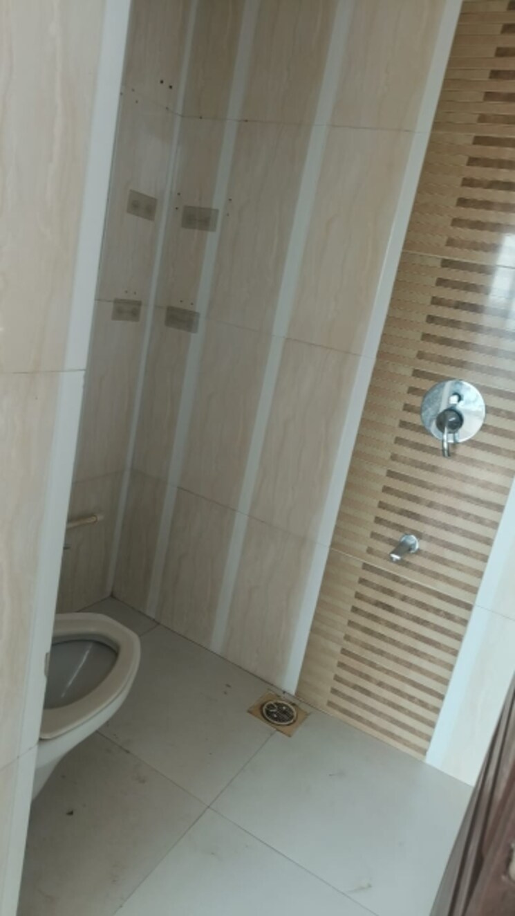 Bathroom, fairmont-palazo 2 Bedroom 650 Sq.Ft. Apartment In Santacruz East Mumbai 8018670