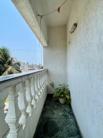 2 BHK Apartment For Rent in Nav Pooja Apartment Bandra West Mumbai  8018675