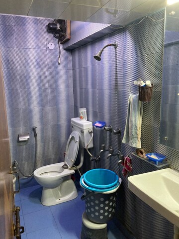 Bathroom in 3 BHK Apartment at Dilshad Garden – for Rent