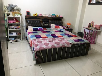 Bedroom in 2 BHK Builder Floor at Sector 23 – for Rent