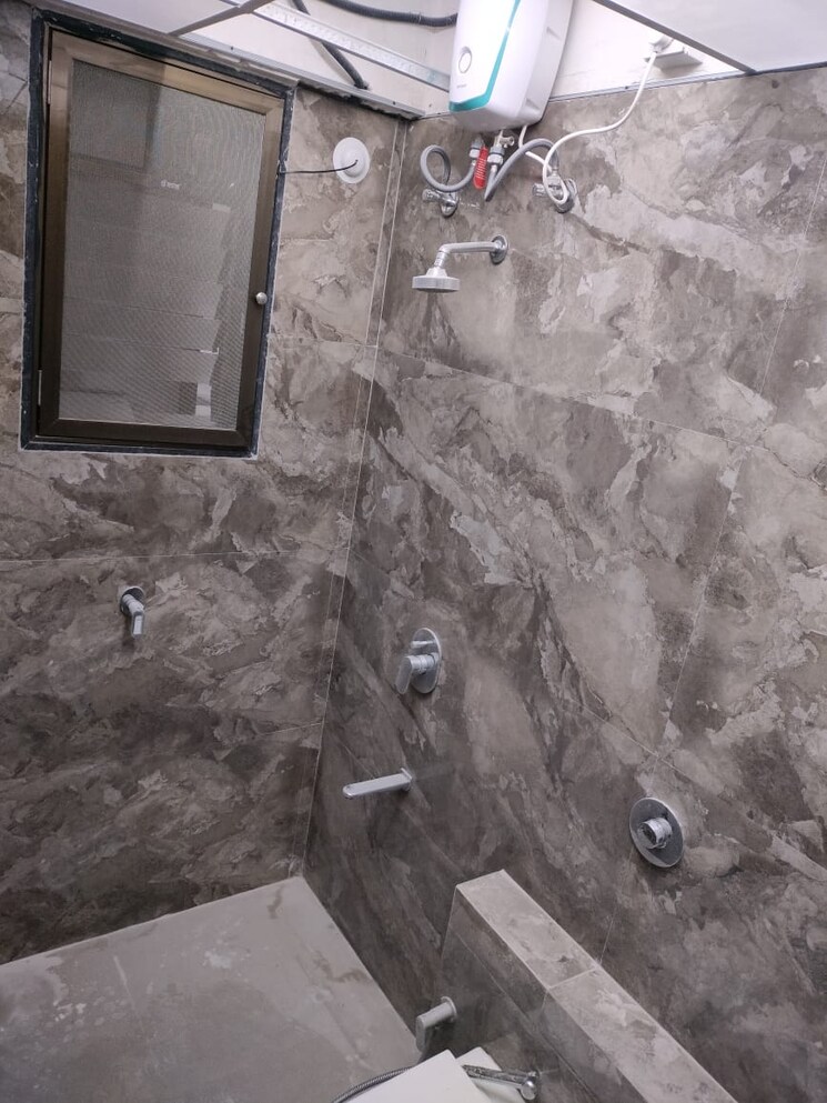 Bathroom, kumar-picasso 3 Bedroom 945 Sq.Ft. Apartment In Hadapsar Pune 8018771