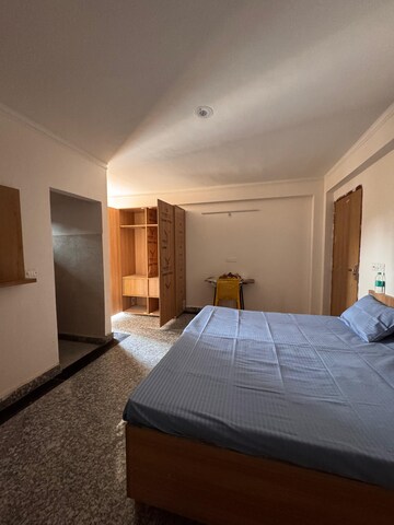 Room in  Pg at Sector 70 – for Rent