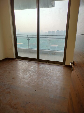 Room in 3 BHK Apartment at M3M Golf Estate, Sector 65 – for Sale