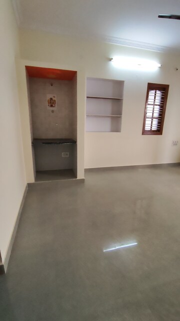 Master Bedroom in 1 BHK Independent House at Koramangala – for Rent