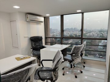  Office Space For Rent in Thaltej