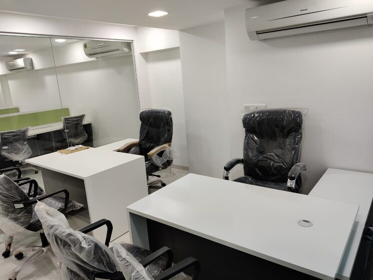 Rental Commercial Office Space 1016 Sq.ft. In Thaltej Ahmedabad - 8018821