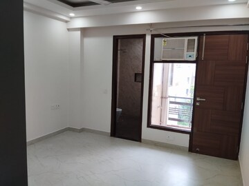 Room in 3 BHK Apartment at Sector 45 – for Rent