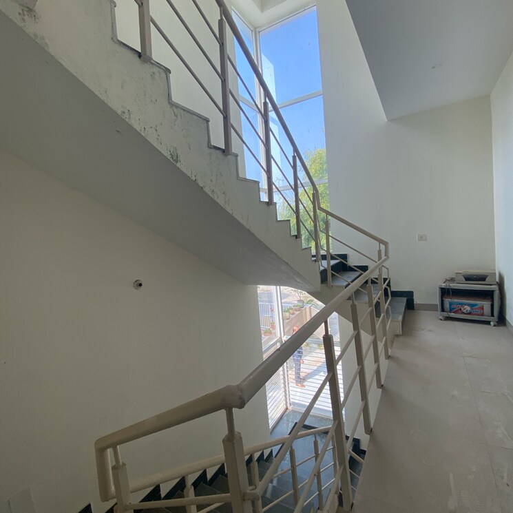 undefined, bptp-parklands-villa 3.5 Bedroom 350 Sq.Yd. Villa In Sector 88 Faridabad 8018879