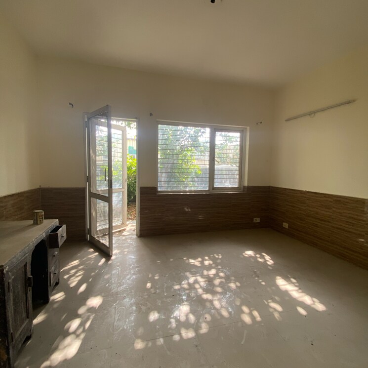 Room, bptp-parklands-villa 3.5 Bedroom 350 Sq.Yd. Villa In Sector 88 Faridabad 8018879