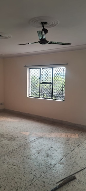 2 BHK Builder Floor For Rent in Mayur Vihar Phase 1 Delhi  8019228