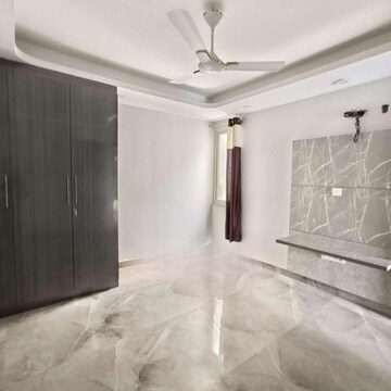 Room in 2 BHK Builder Floor at Sector 12a – for Rent