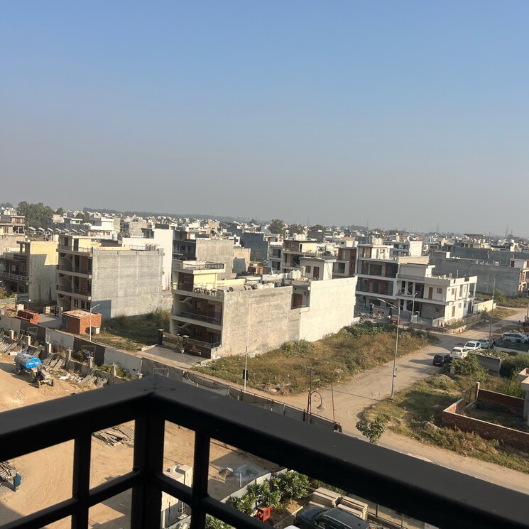 Balcony, high ground 3.5 Bedroom 1420 Sq.Ft. Apartment In High Ground Zirakpur 8019310