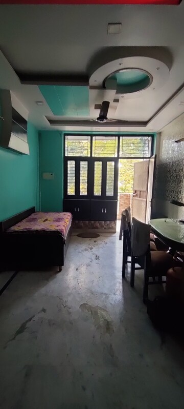 Living Room in 2 BHK Builder Floor at Ashoka Enclave Faridabad, Sector 34 – for Rent