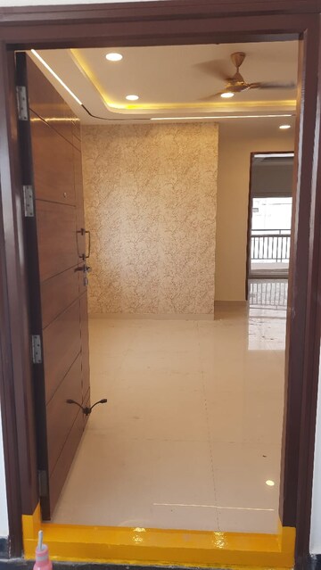 Room in 3 BHK Apartment at Fortune Green Homes Sapphire, Tellapur – for Rent