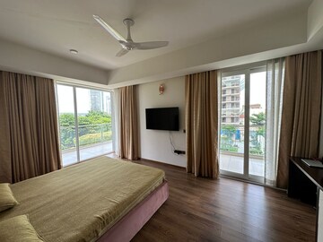 Room in 3 BHK Apartment at Mahindra Luminare, Sector 59 – for Sale