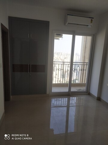 Room in 2 BHK Apartment at Gaurs Siddhartham, Siddharth Vihar – for Sale