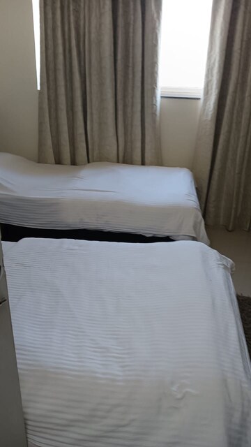 Master Bedroom in 3 BHK Apartment at Pinnacle Brook Side, Bavdhan – for Rent