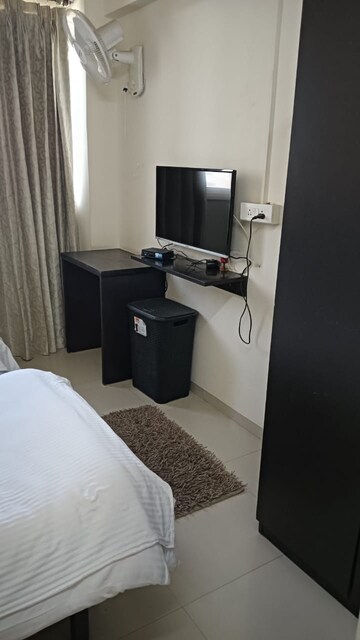 Master Bedroom in 3 BHK Apartment at Pinnacle Brook Side, Bavdhan – for Rent