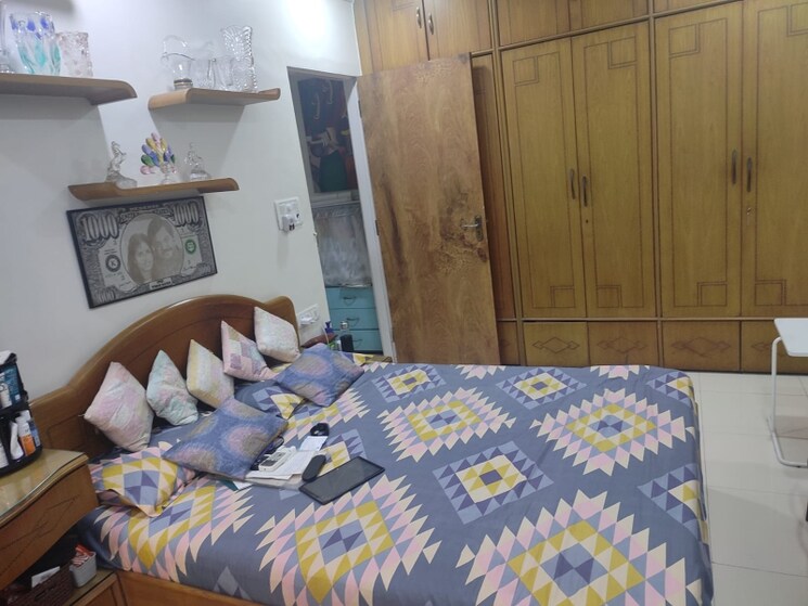 Master Bedroom, skylark-apartment-lokhandwala-complex 3 Bedroom 1100 Sq.Ft. Apartment In Lokhandwala Complex Mumbai 8019573