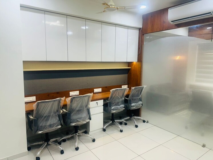 Team Area, shyamal Commercial Office Space 600 Sq.Ft. In Shyamal Ahmedabad 8019554