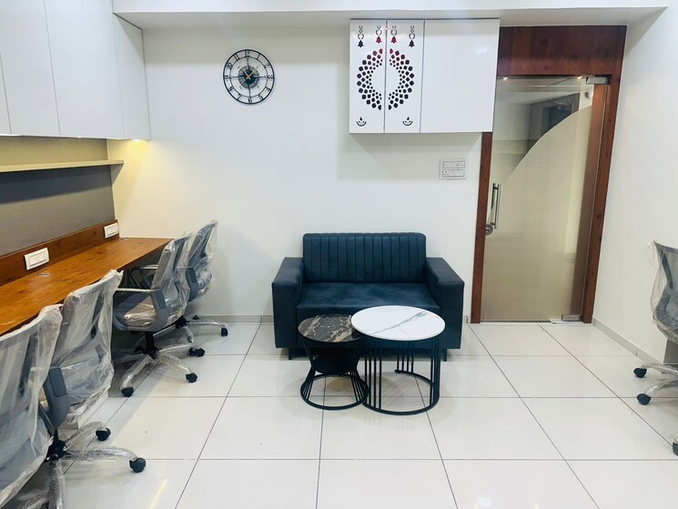 Team Area, shyamal Commercial Office Space 600 Sq.Ft. In Shyamal Ahmedabad 8019554