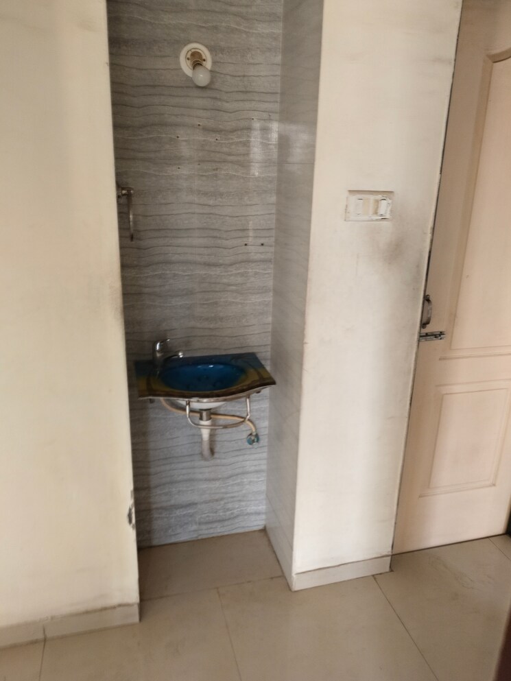 Bathroom, maitri-ocean 2 Bedroom 1200 Sq.Ft. Apartment In Kharghar Navi Mumbai 8019630