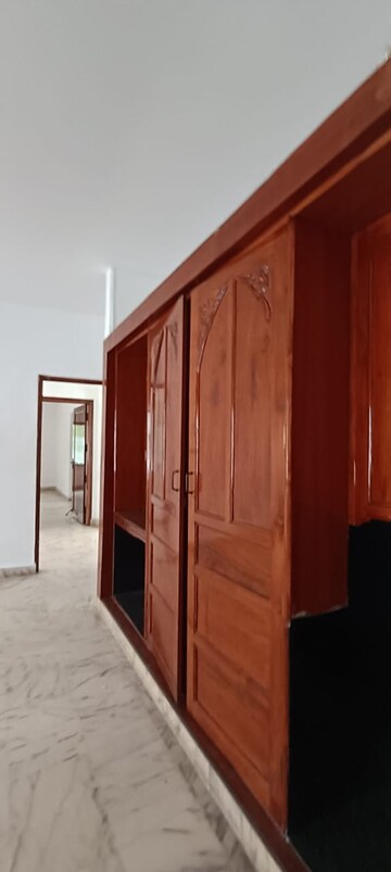 Room in 5 BHK Independent House at Banjara Hills – for Rent