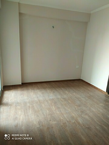 Room in 2 BHK Apartment at Prateek Grand City, Siddharth Vihar – for Rent