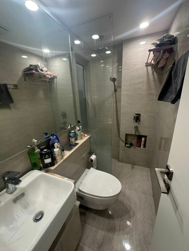 Attached Bathroom, hiranandani-regent-hill 1 Bedroom 620 Sq.Ft. Apartment In Powai Mumbai 8019663