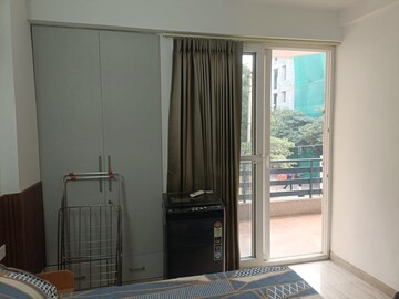 Living Room in 1 BHK Apartment at Sector 54 – for Rent