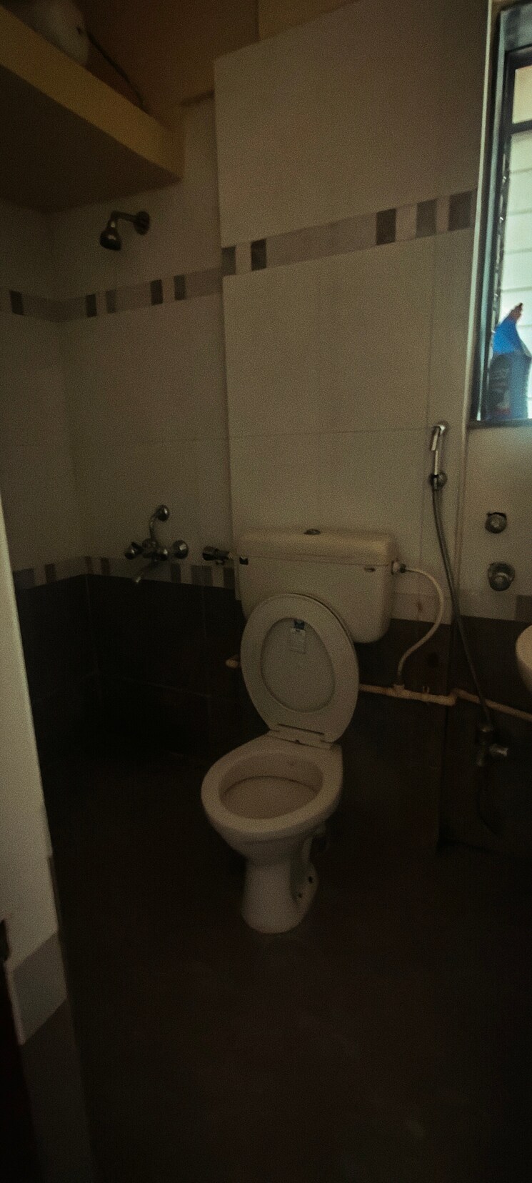 Attached Bathroom, prathamesh-chs-borivali-west 2 Bedroom 590 Sq.Ft. Apartment In Borivali West Mumbai 8019683