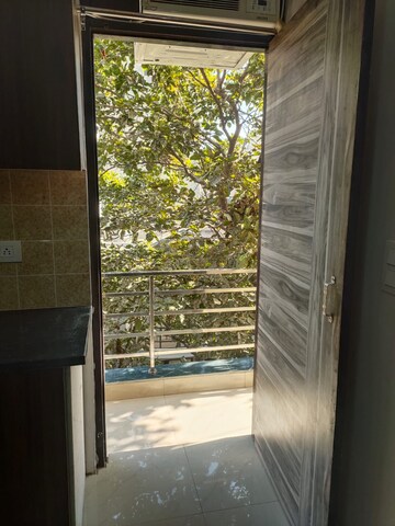 Balcony in 1 RK Builder Floor at Ansal Sushant Lok I, Sector 43 – for Rent