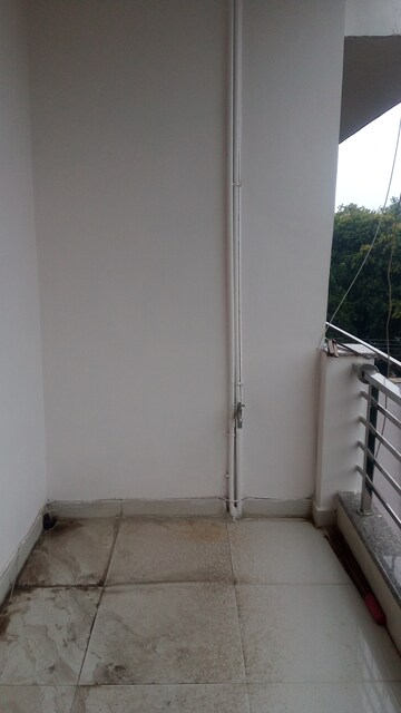 Balcony in 2 BHK Builder Floor at Sector 47 – for Rent
