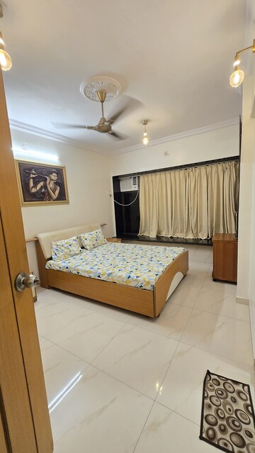 Bedroom in 2 BHK Apartment at Lajpat Nagar – for Rent