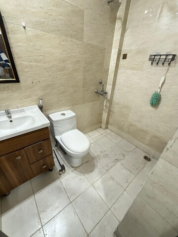Bathroom in 3 BHK Apartment at Sector 28 – for Rent