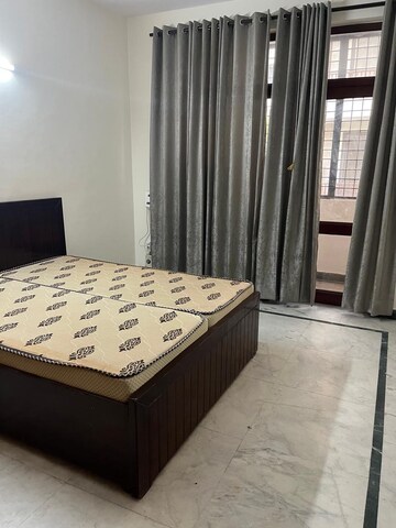 2 BHK Apartment For Rent in Lajpat Nagar